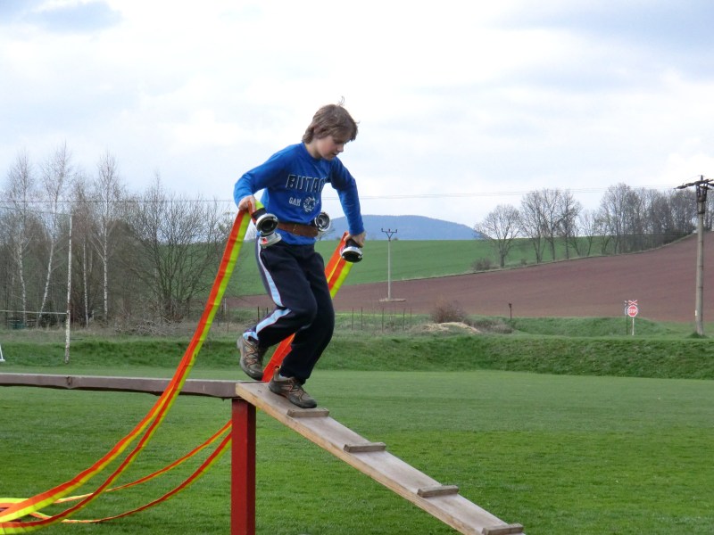 2012.04.24. - TRENINK SEDESATKY mladi hasici - 001